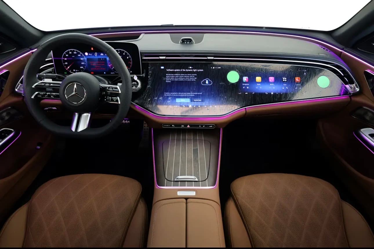 Brand new 2025 Mercedes-Benz E 300 - Thumbnail 10