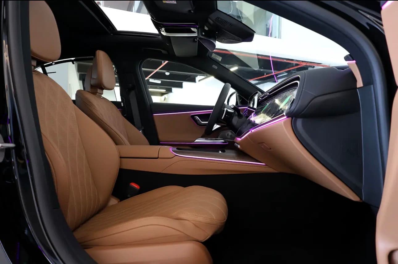 Brand new 2025 Mercedes-Benz E 300 - Thumbnail 13