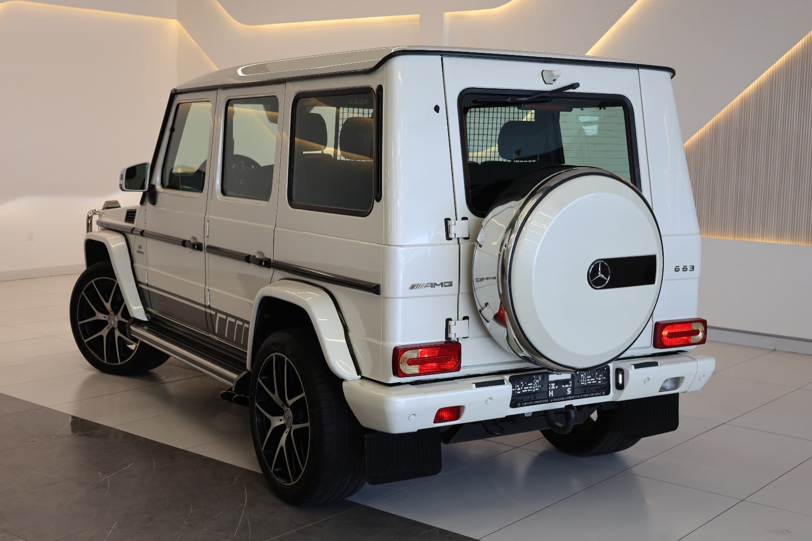Mercedes-Benz g63 amg - Thumbnail 4
