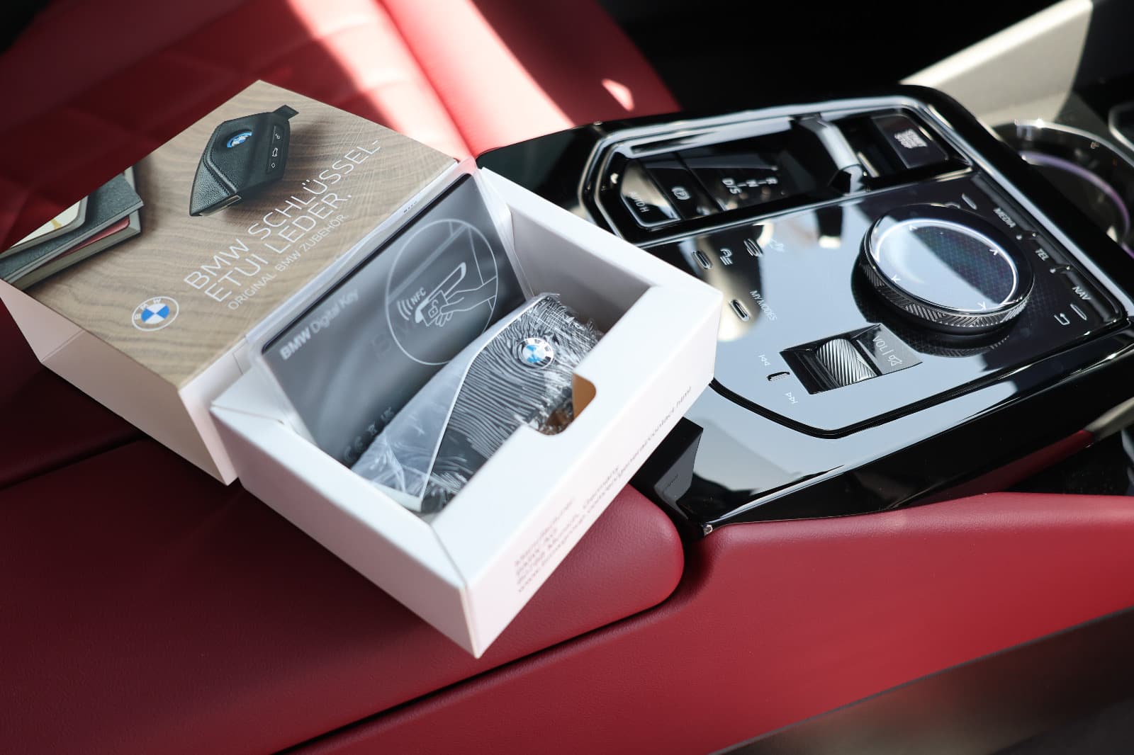 2026 BMW 520i - Thumbnail 14